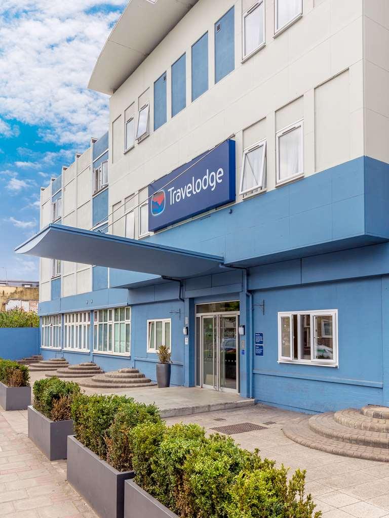 Travelodge Battersea London Exterior photo