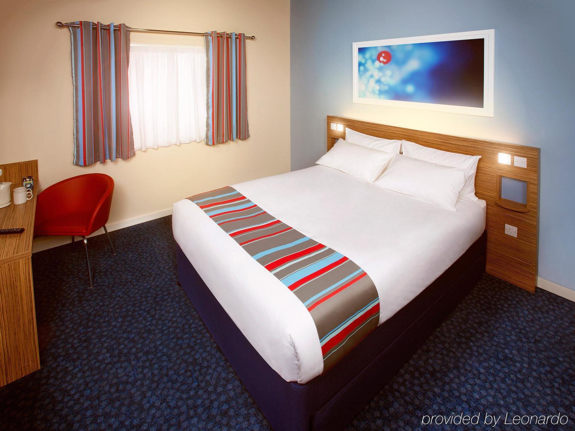 Travelodge Battersea London Exterior photo